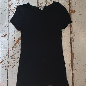 Plain black short sleeve top
